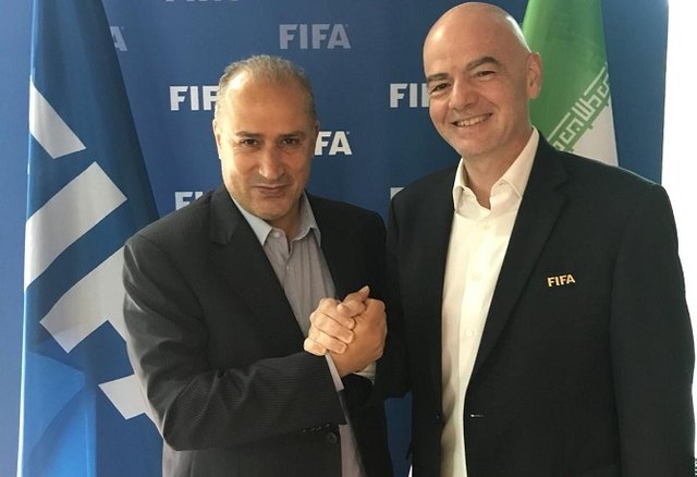 رئیس فیفا به تهران می‌آید