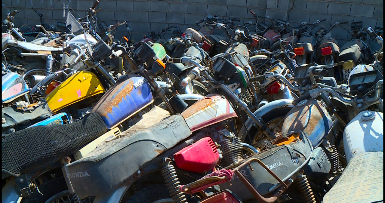 چهار هزار دستگاه موتورسیکلت رسوبی در البرز ترخیص شد 
