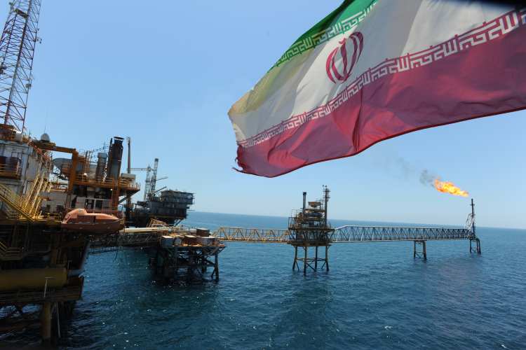 ایران به دنبال تثبیت قیمت نفت بین ۵۰ تا ۶۰ دلار