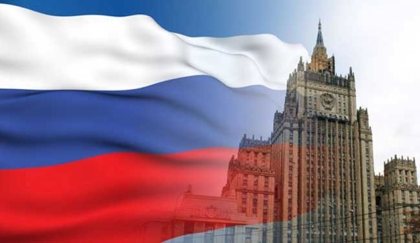 دیپلمات‌های اخراجی انگلیس، روسیه را ترک کردند