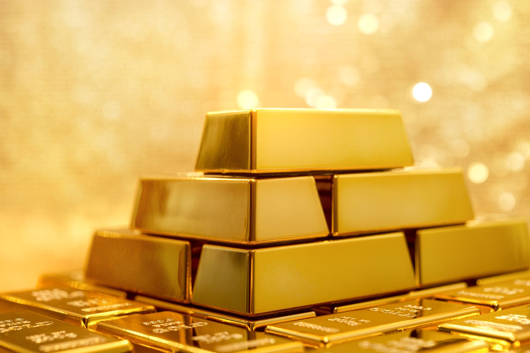 پیش‌بینی افزایش چشمگیر قیمت فلزات گران‌بها/ اونس طلا تا ۱۴۰۰دلار بالا می‌رود
