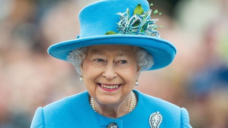 پول ملکه بریتانیا از کجا می آید؟ + عکس