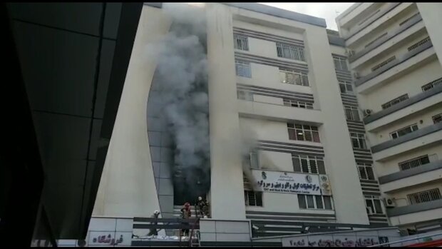 مهار آتش در بیمارستان رسول اکرم تهران