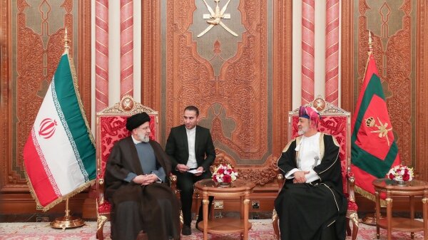 رییسی: حجم تعاملات تجاری ایران و عمان با ظرفیت‌های دو کشور فاصله دارد