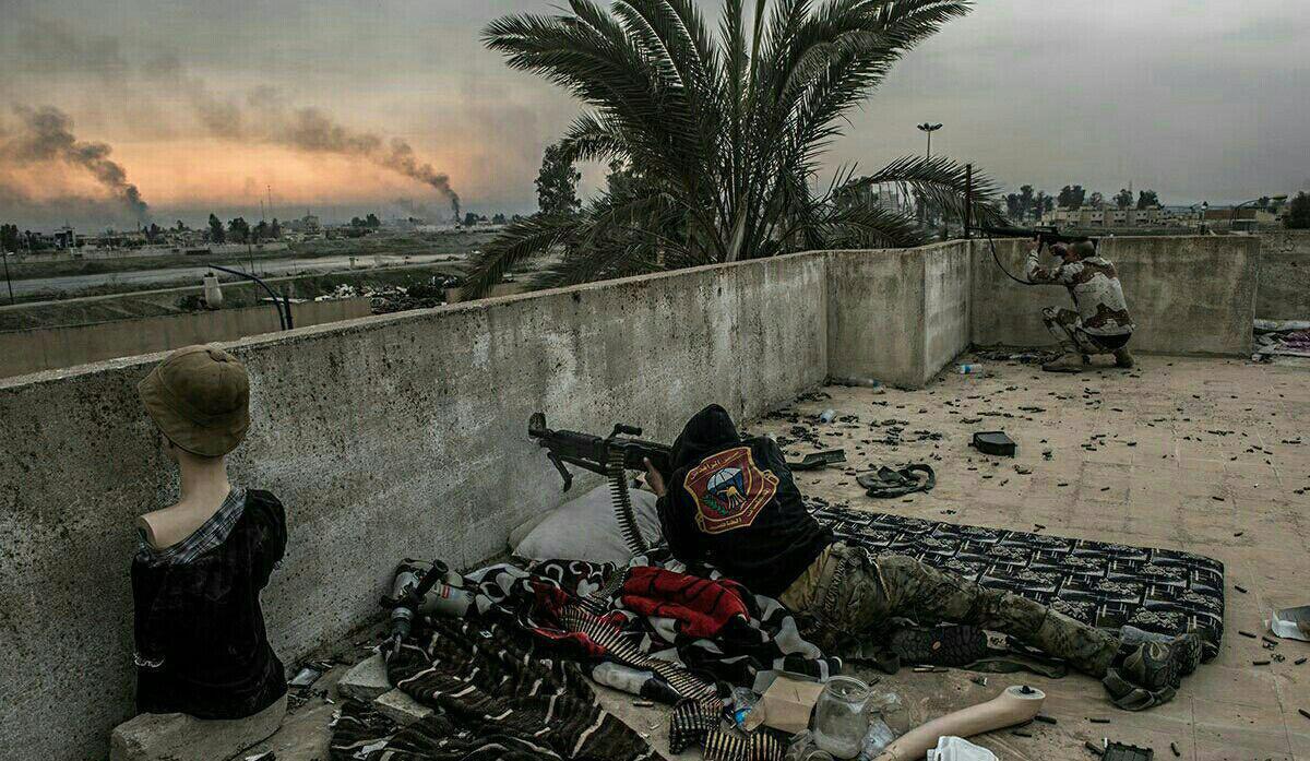 استفاده از مانکن در جنگ با داعش +عکس
