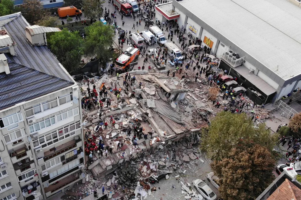 ۷۶کشته و ۹۶۲زخمی در زلزله ترکیه تاکنون