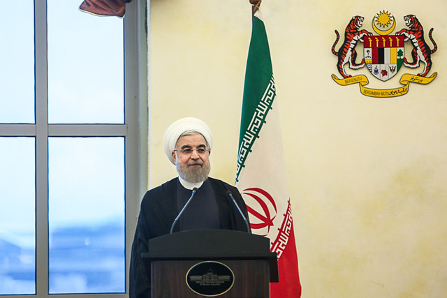 روحانی:برای نجات دنیای اسلام راهی جز اعتدال و مبارزه با خشونت نیست