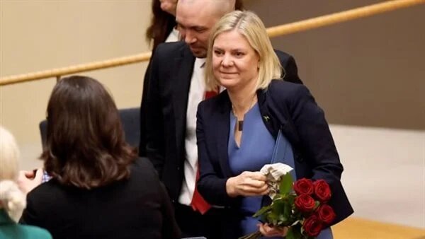 اولین نخست‌وزیر زن سوئد نیامده استعفا کرد