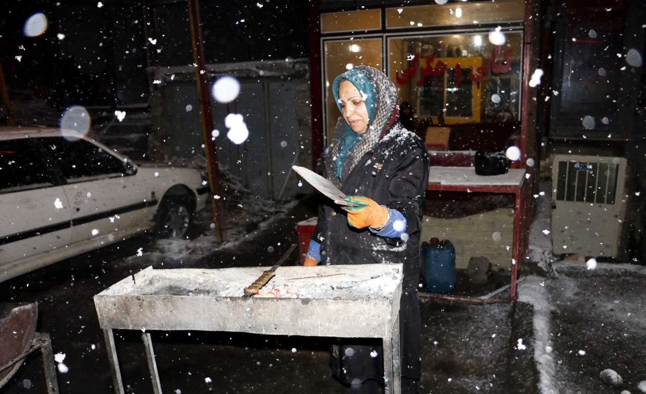بارش برف در زنجان +عکس