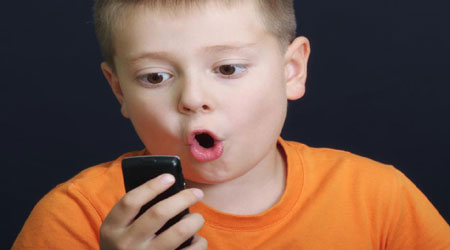 آیا تلفن همراه برای کودک لازم است؟