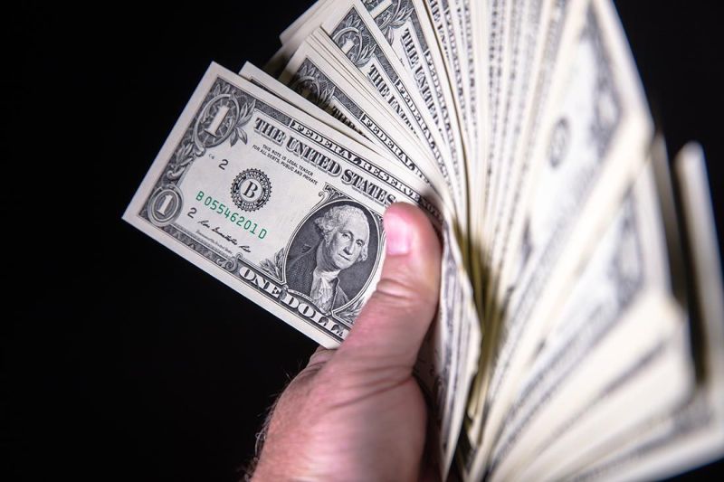 دلار ۱۱هزار و ۲۰۰تومانی در آستانه تحریم‌های آمریکا