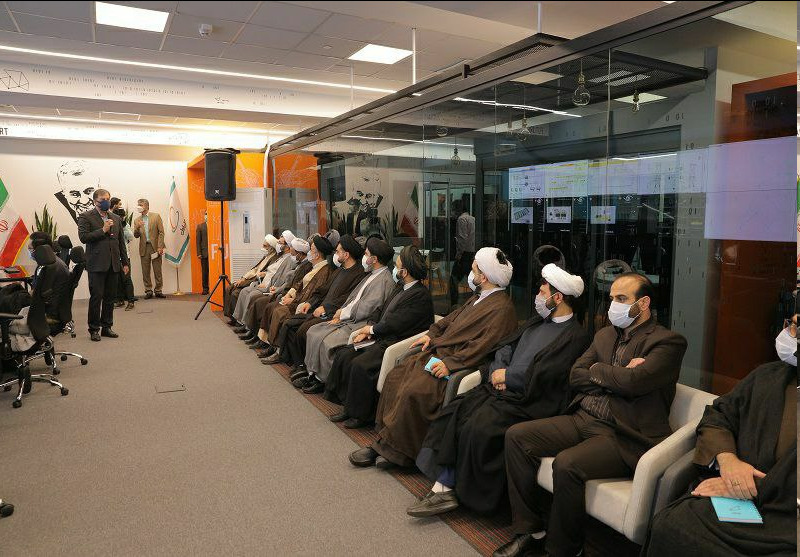 بازدید روسای نهاد نمایندگی مقام معظم رهبری در دانشگاه‌ های تهران از مرکز مانیتورینگ همراه اول