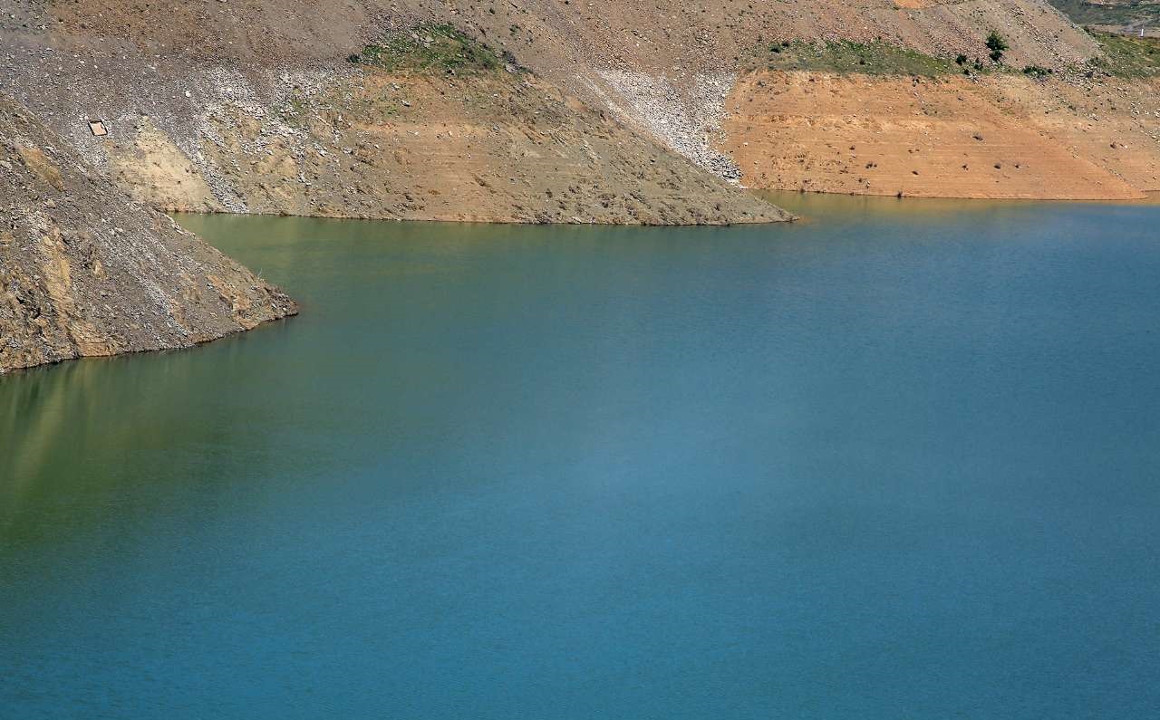 کاهش ۶ درصدی ذخایر آب سدهای بزرگ نسبت به سال گذشته