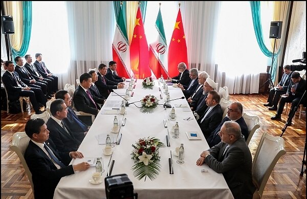 روحانی: روابط با چین همواره برای ایران راهبردی بوده و خواهد بود/ ایستادگی  ایران و چین در برابر یکجانبه گرایی آمریکا به نفع آسیا و جهان است