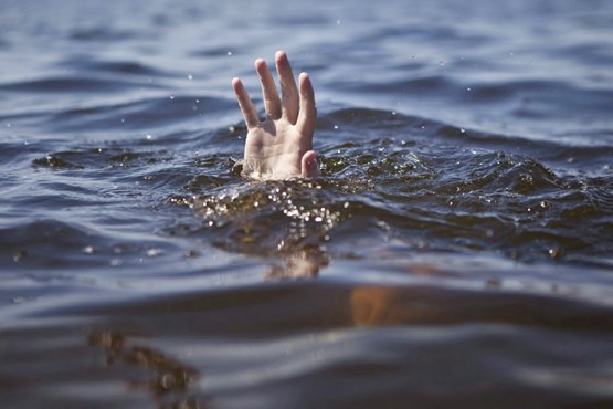 غرق شدن ۵ عضو یک خانواده در ساحل محمود آباد 
