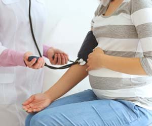 تنها درمان فشار حاد خون برای زنان باردار چیست؟