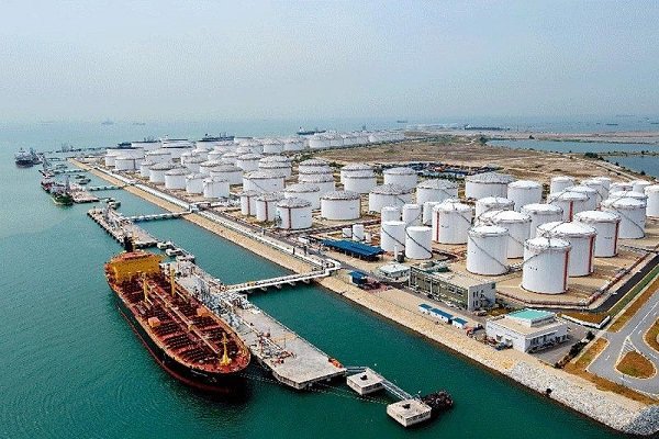 صادرات ۳۲ میلیون دلاری نفت ایران در فروردین ماه ۱۴۰۱