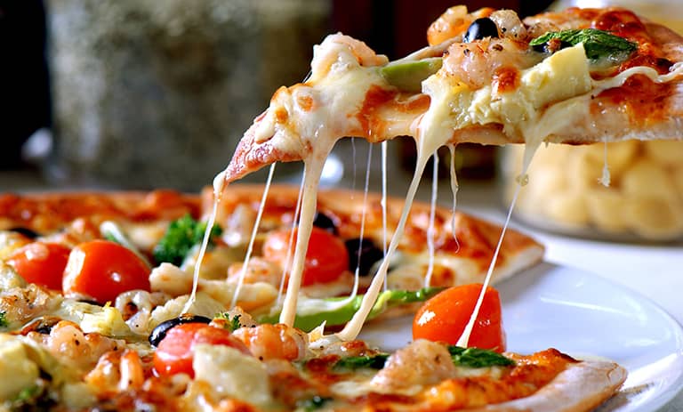 دقایقی بعد از خوردن پیتزا چه بلایی سر معده می آید؟