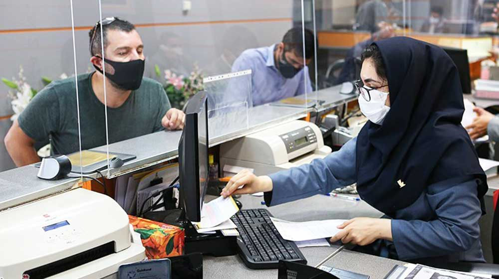 درآمد بانک های ایرانی از چه راهی تامین می شود؟

