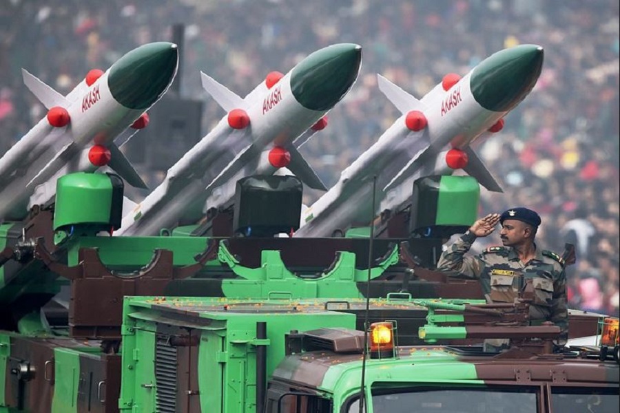 هند همزمان با چین و آمریکا روابط دفاعی را گسترش می‌دهد
