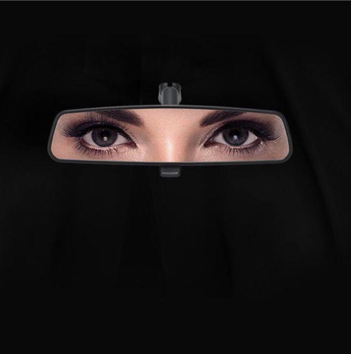 ‏تبلیغ "فورد" بعد از برداشتن ممنوعیت رانندگى زنان عربستانی +عکس