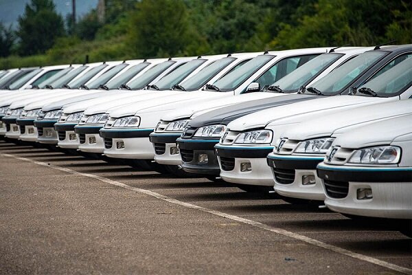  مجلس خواستار عرضه تمامی خودروها در بورس کالا است 