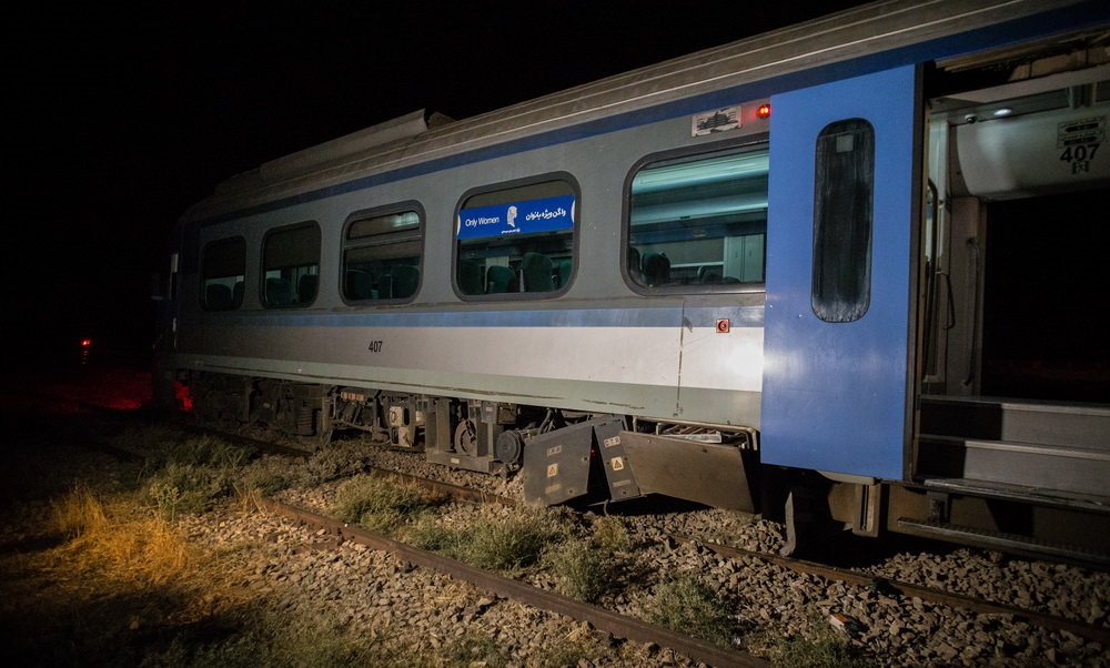 حادثه برای خانم ۲۲ساله در ریل قطار