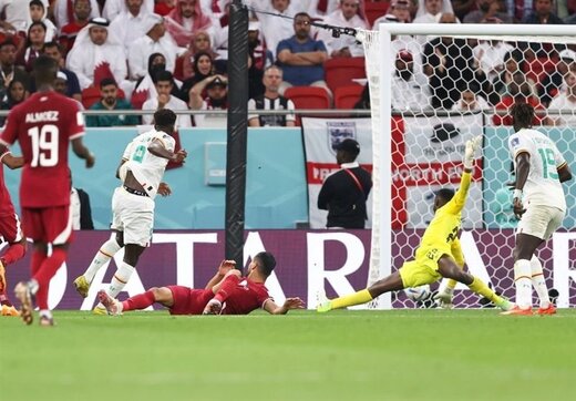 میزبان جام جهانی حذف شد / باخت سنگین قطر مقابل سنگال