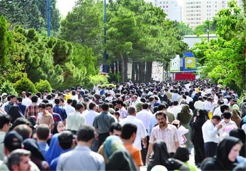 ۱۲ هزار و ۲۰۰ نفر؛ تراکم جمعیت تهران در ۱ کیلومتر مربع
