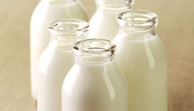 شیر کارخانه‌ای باکیفیت‌تر است؟