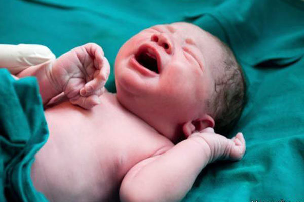 ماجرای مرگ یک نوزاد در یکی از بیمارستان های مشهد