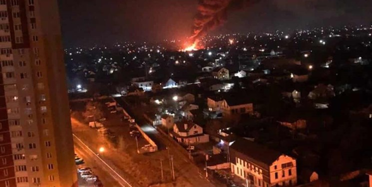 آتش سوزی و انفجار در خارکیف + فیلم
