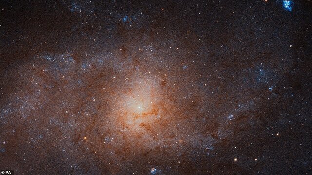 کهکشانی که ۴۰میلیارد ستاره دارد +تصاویر