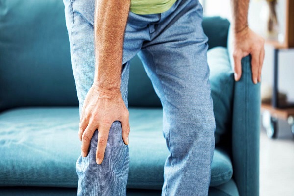 نرمی کشکک زانو باعث ایجاد درد در جلوی زانو می‌شود