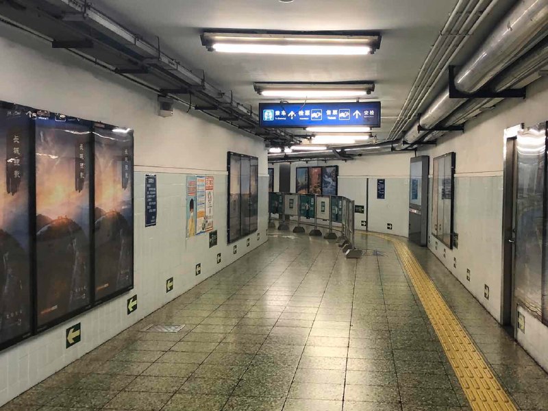 تصاویری از متروی پکن در ساعات پیک کاری بعد از شیوع کرونا