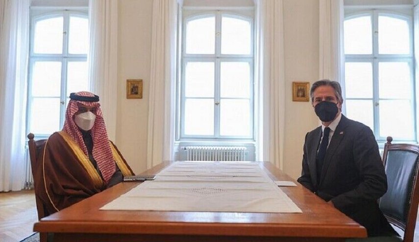 رایزنی وزیران خارجه عربستان و آمریکا درباره مذاکرات وین