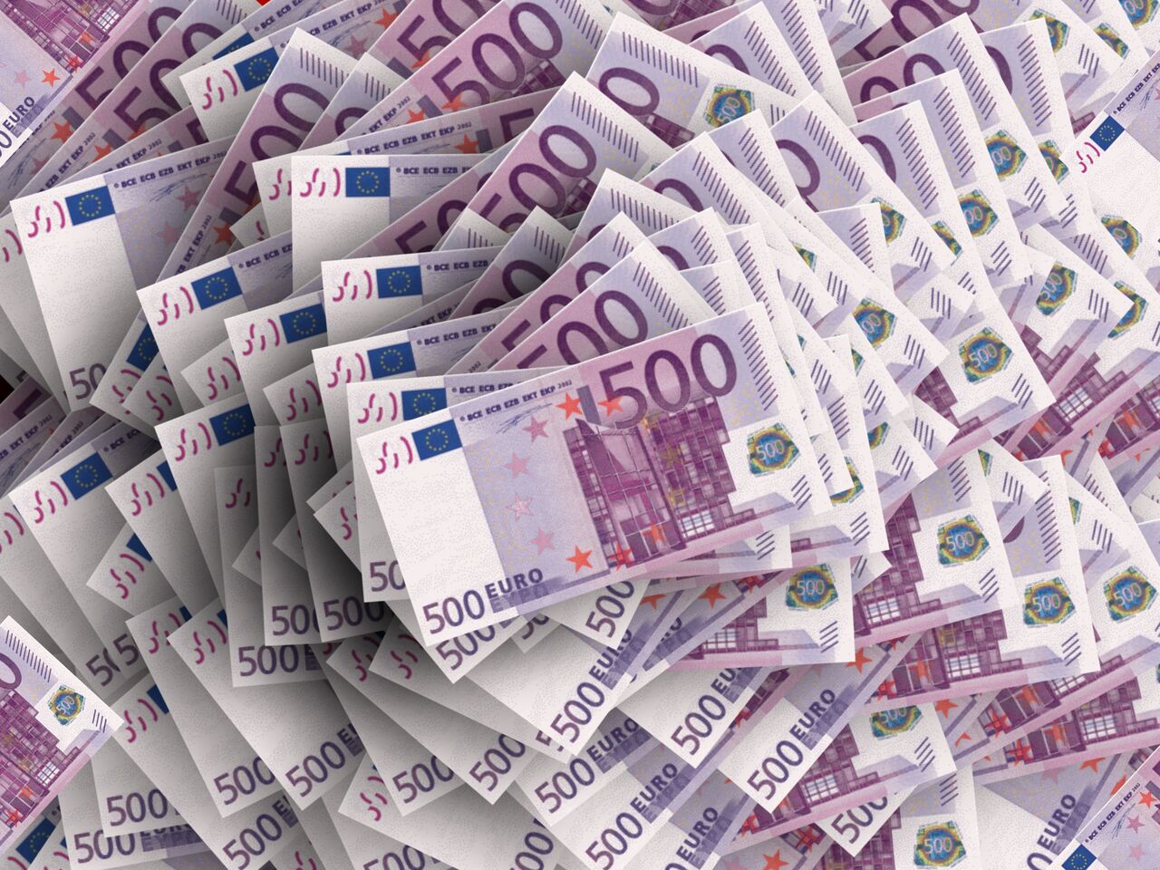 حمل و نگهداری بیش از ۱۰ هزار یورو مصداق قاچاق ارز است