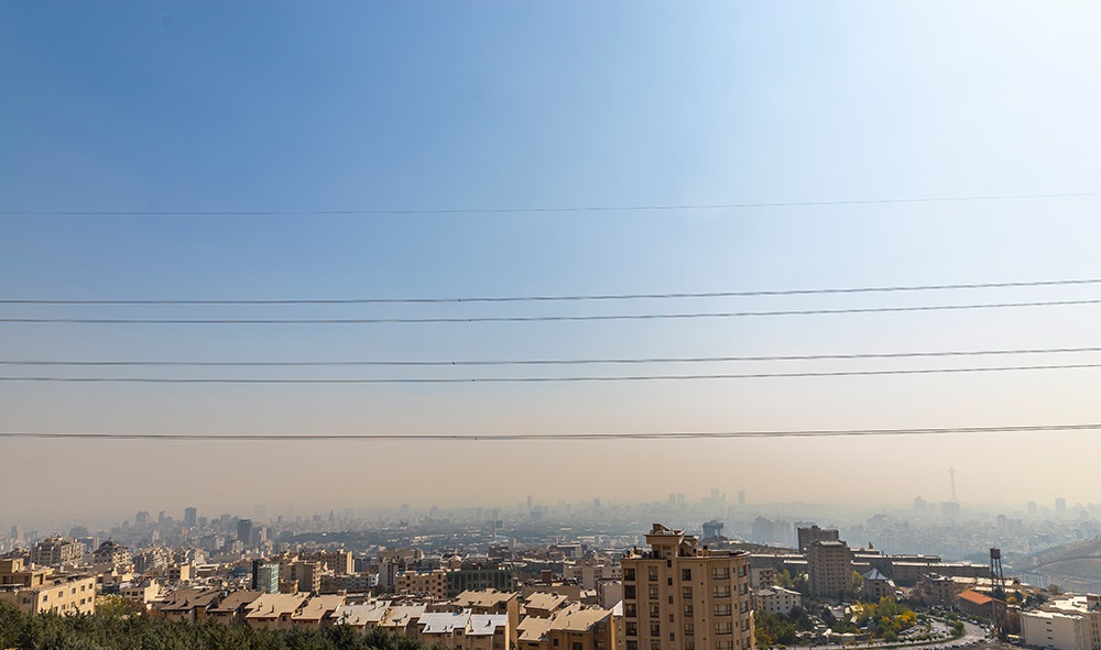 هوای آلوده تهران از فراز قله واریش با ارتفاع۲۸۰۰متر