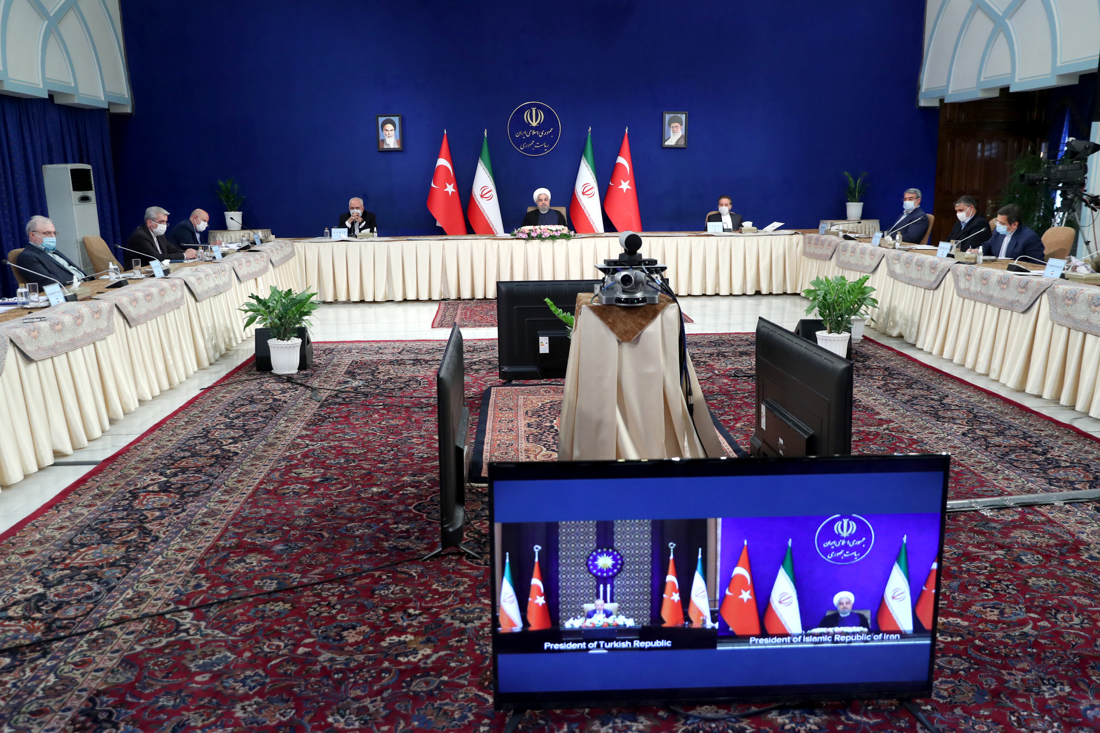 گسترش روابط دو جانبه ایران و ترکیه برای غلبه بر توطئه‌ها ضروری است/  شتاب در اجرای توافقات قبلی دو کشور