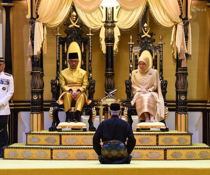 مراسم تاجگذاری سلطان جدید مالزی +تصاویر