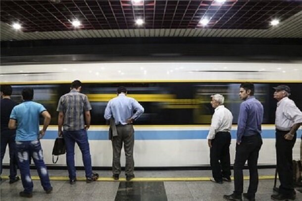 تعداد مسافران مترو بعد از گرانی بنزین افزایش یافت؟