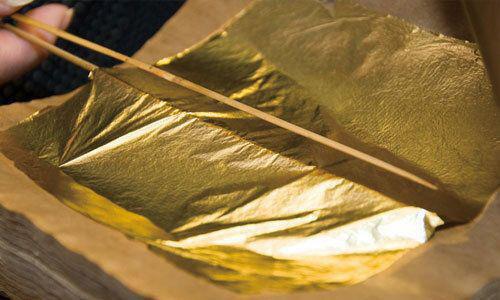 کشف ورق طلای 23میلیارد ریالی از کت راننده لکسوس در ارومیه