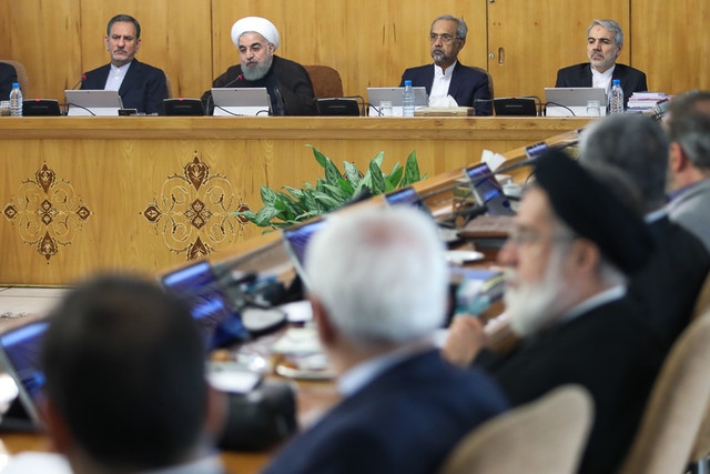 روحانی:سوم خرداد روزی مهم برای تاریخ ایران و دفاع مقدس است/ پیروزی ملت ایران در برابر یک توطئه بزرگ جهانی