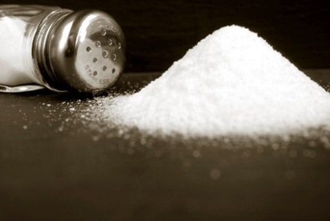 نمک نخورید تا سرطان معده نگیرید