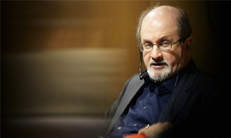 سلمان رشدی زیر تیغ جراحی است