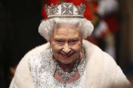 ملکه الیزابت رکورد سلطنت انگلیس را شکست