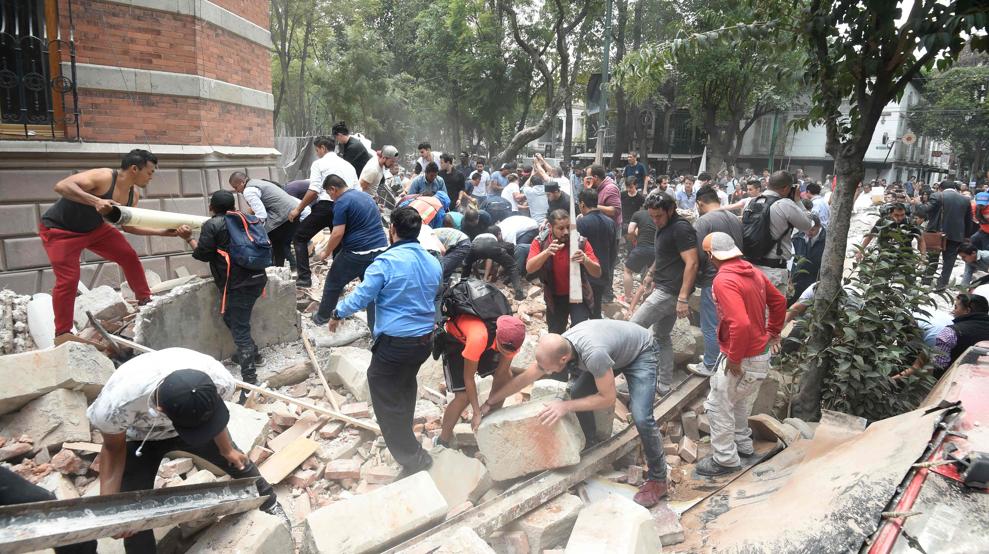  دست کم ۹۲نفر در زلزله مکزیک کشته شدند