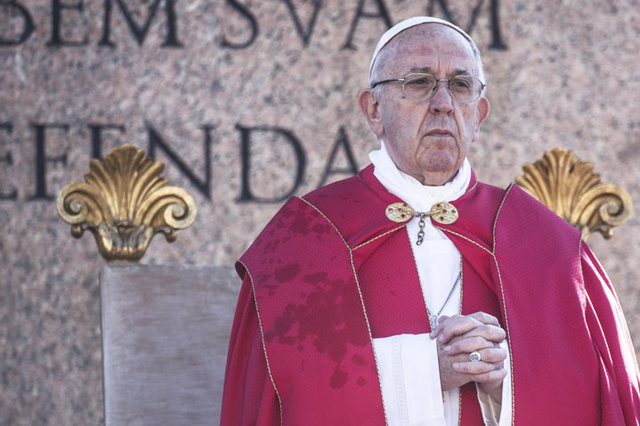 پاپ فرانسیس حمله تروریستی در حلب را محکوم کرد