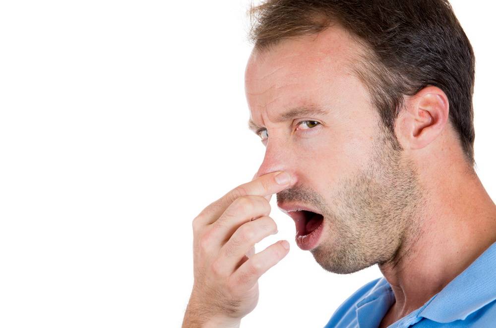 دلایل بوی بد بدن و روش‌های درمان آن 