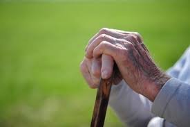 افزایش سن بازنشستگی بر سر دوراهی